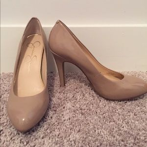Jessica Simpson size 7.5 nude pumps